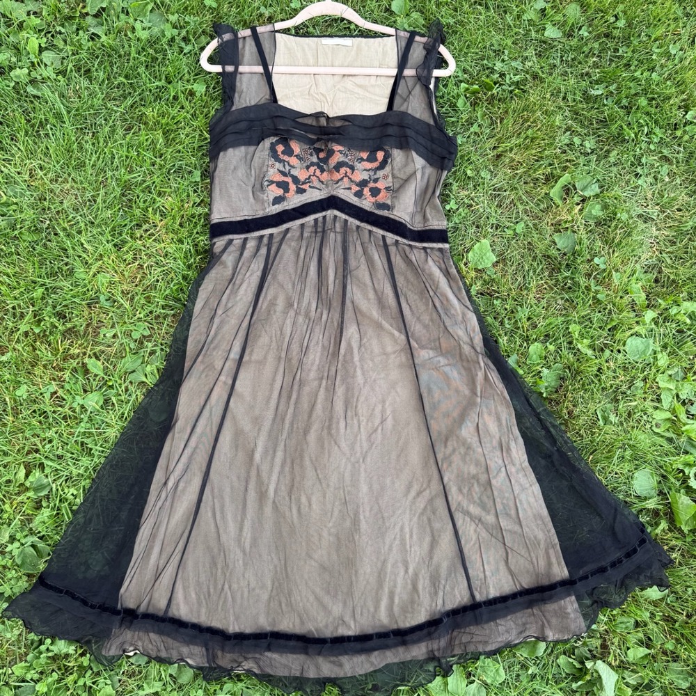 Nataya Dress Large Black Tan Floral Embroidered Mesh Velvet Trim Victorian Style